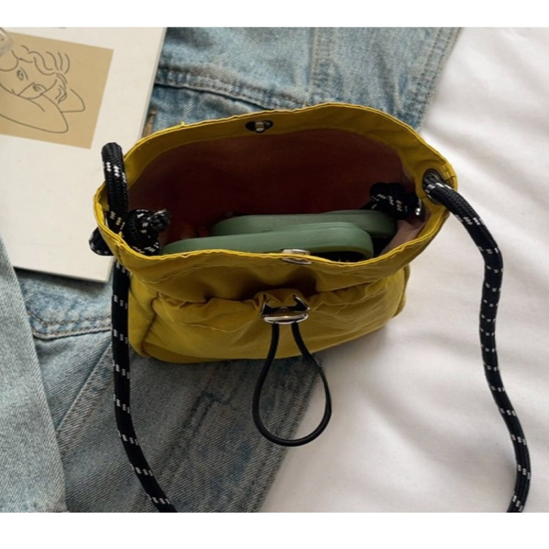 Niche Design Women's Bag Ins M - Interior Design Minimalist ulasan dan harga